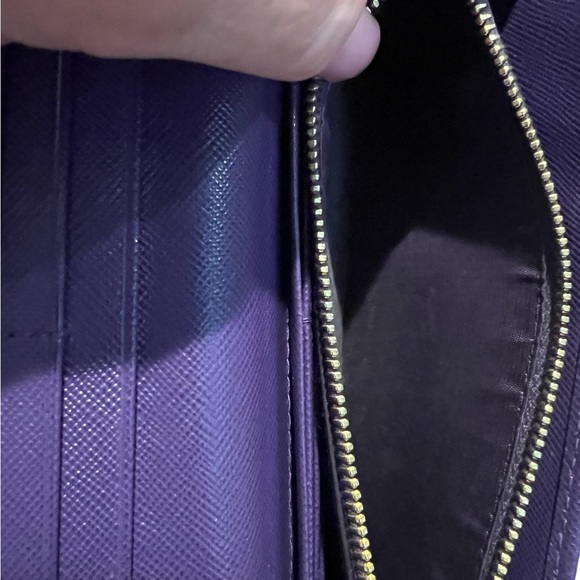 Prada Saffiano Leather Fiocco (bow flap) in RARE Violeta Purple 1M1132 - Picture 9 of 13